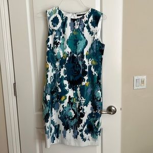 Beautiful Tahari sleeveless dress